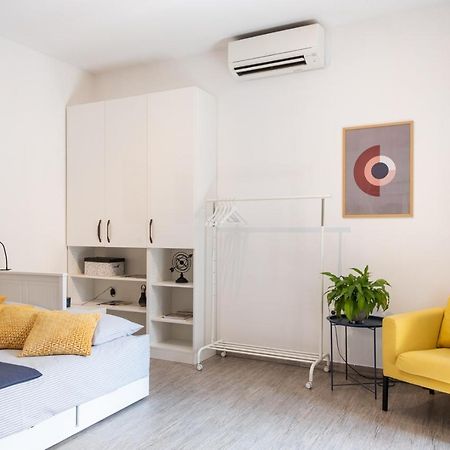 Studio Apartment Les - 4 Min Walk From Amphiteatre Пула Екстериор снимка