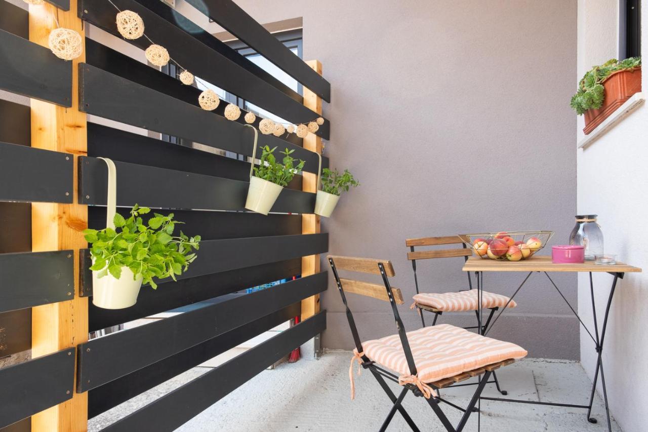 Studio Apartment Les - 4 Min Walk From Amphiteatre Пула Екстериор снимка